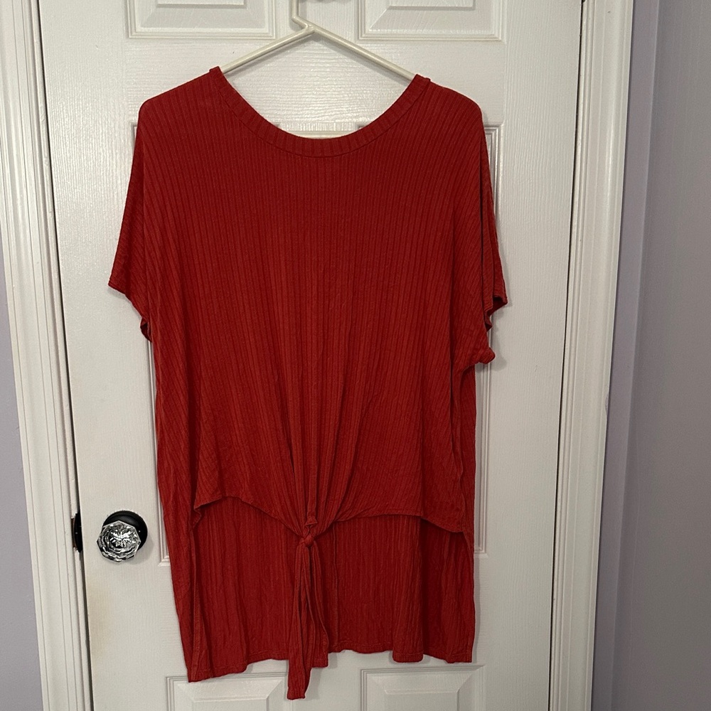 Short sleeved burnt orange tie front top